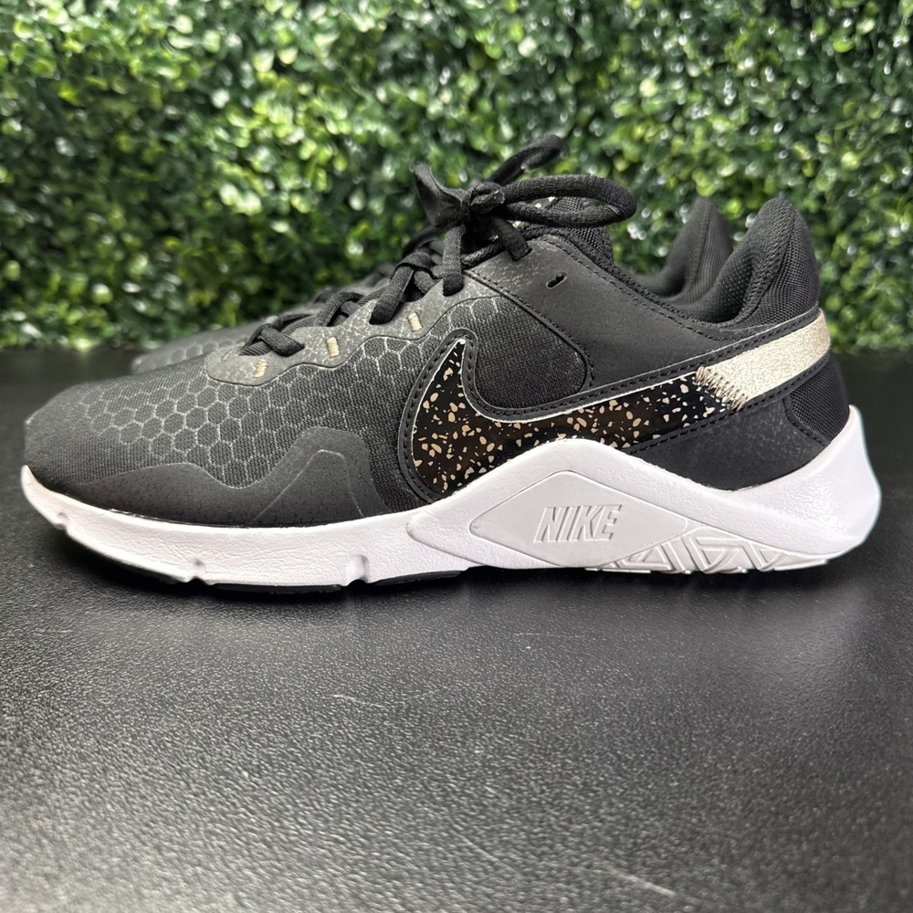 Nike Women's Legend Essential 2 Training Shoes Size 8.5 Black White CZ3668-001